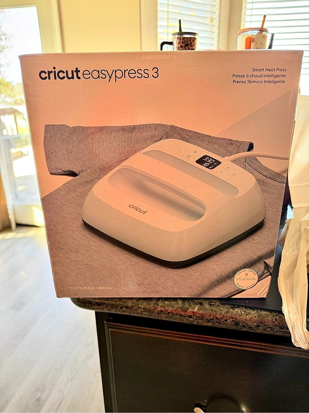 Cricut EasyPress 3 Heat Press in White & Blue NWT
